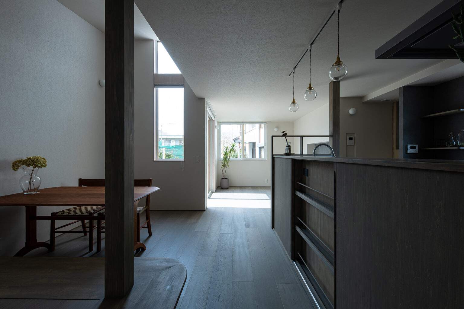 【特別開催】街中で叶えるプライバシーと開放感。~2.5階のある住まい~（4/11〜19） – 株式会社 加藤淳設計事務所